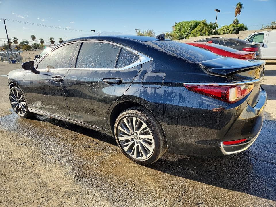 2023 LEXUS ES 300H BASE 2
