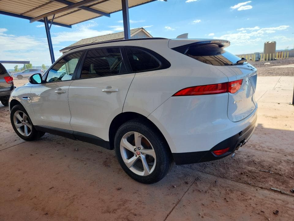 2017 JAGUAR F-PACE PREMIUM 2