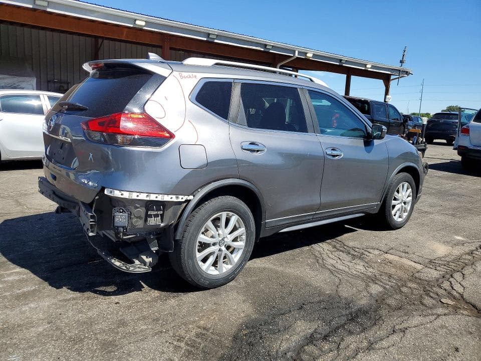 2017 NISSAN ROGUE SV 3