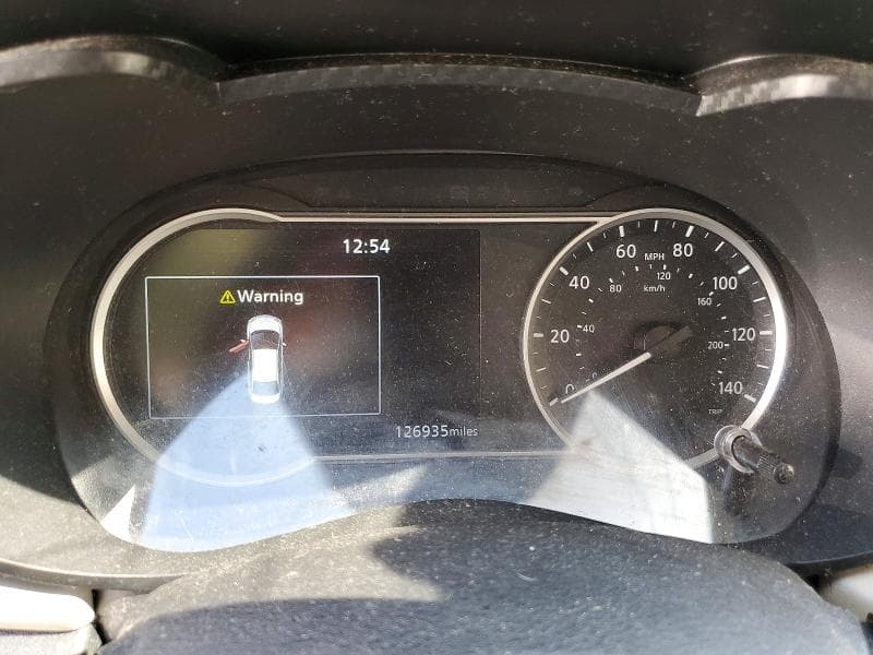 2020 NISSAN VERSA SV 9