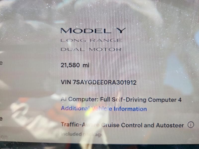 2024 TESLA MODEL Y 9