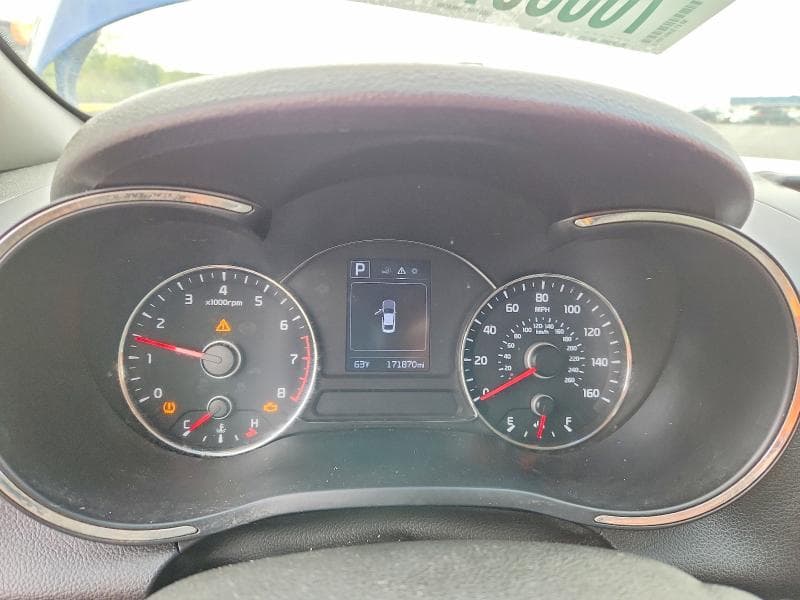 2017 KIA FORTE LX 9