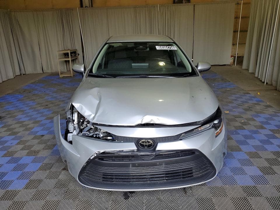 2025 TOYOTA COROLLA LE 5