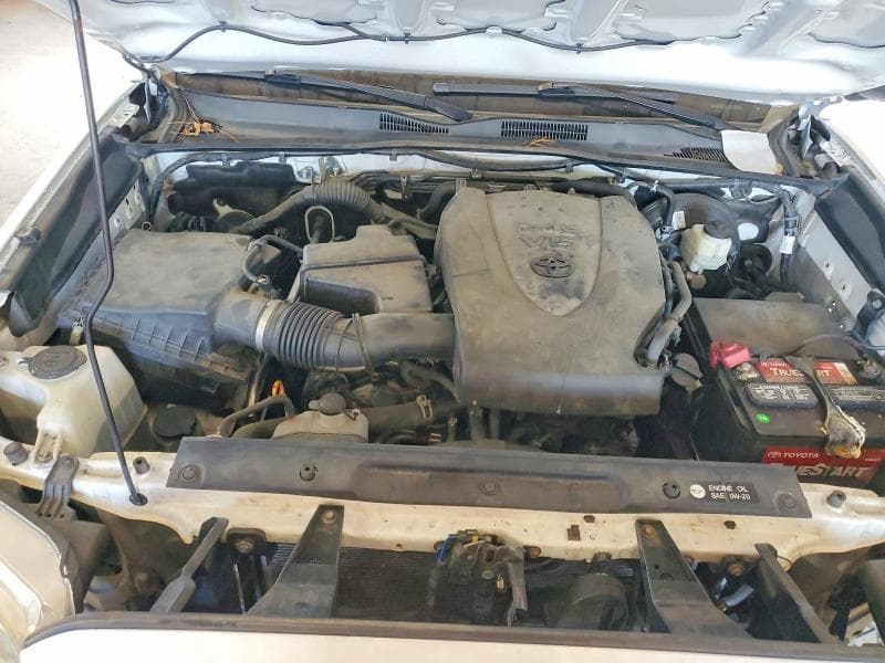 2018 TOYOTA TACOMA SR V6 11