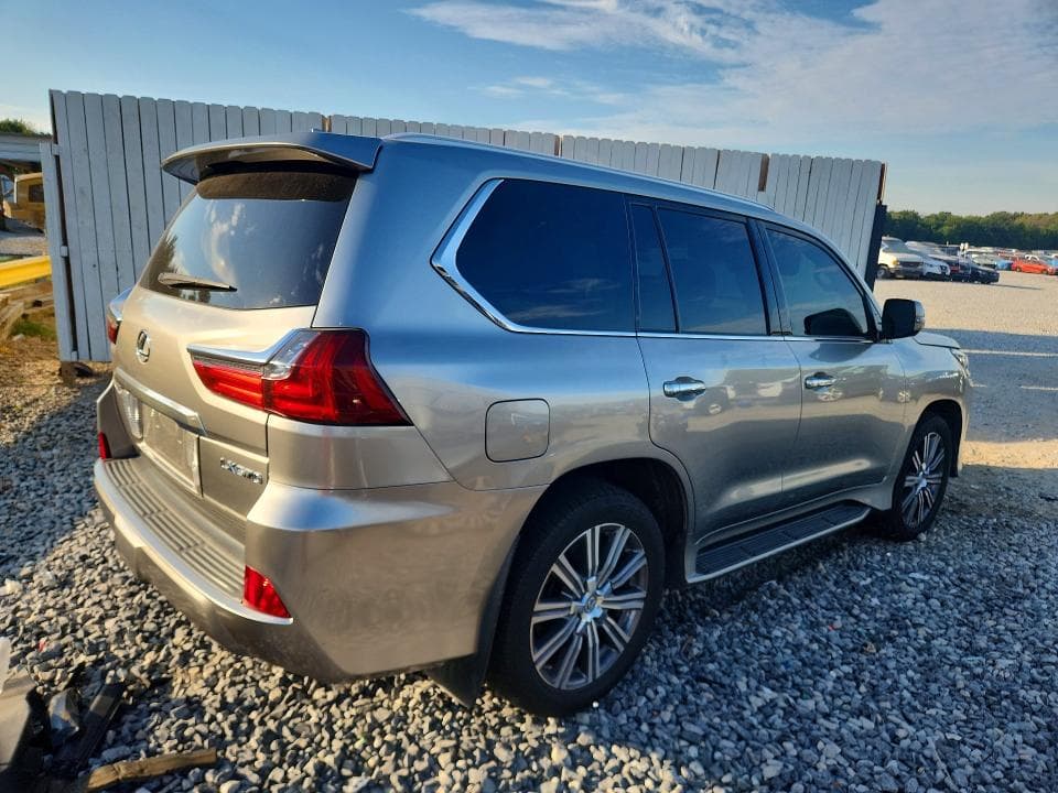 2017 LEXUS LX 570 3