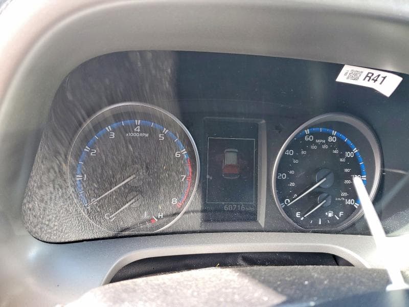 2017 TOYOTA RAV4 LE 9