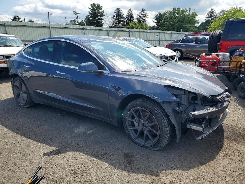 2020 TESLA MODEL 3 4