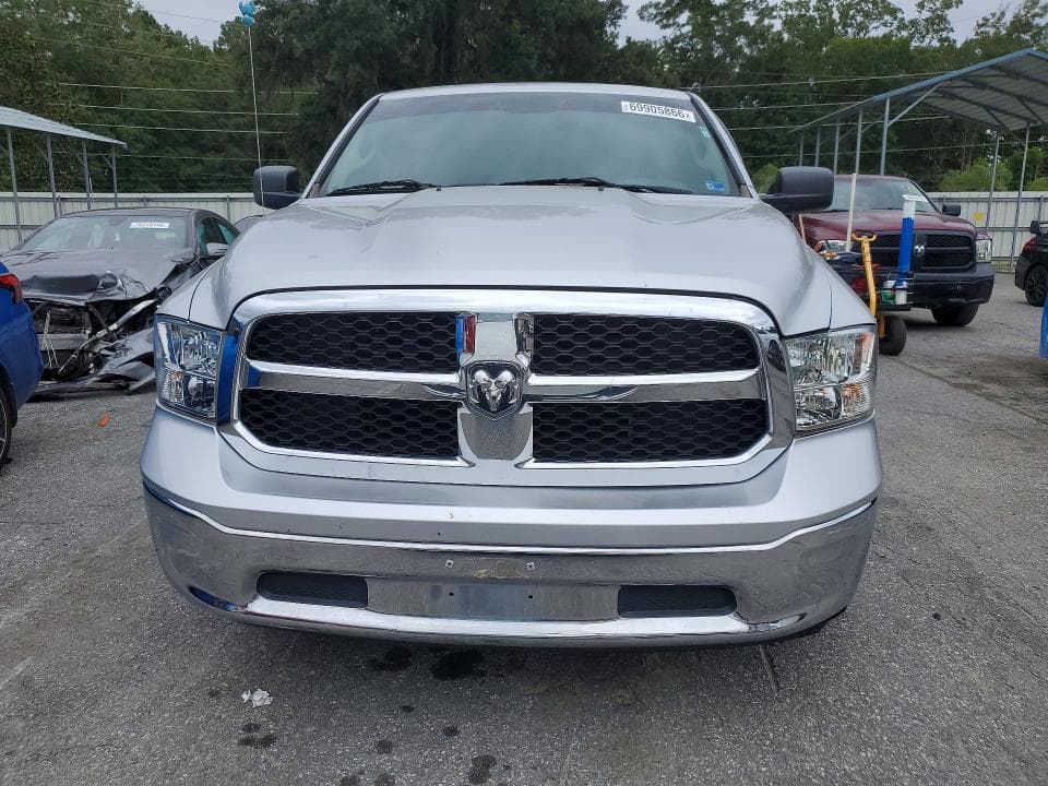 2017 RAM 1500 SLT 5
