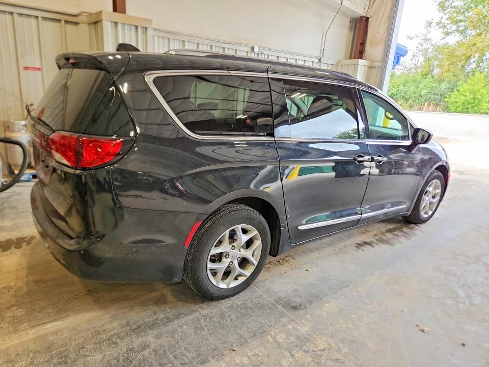 2017 CHRYSLER PACIFICA TOURING L PLUS 3