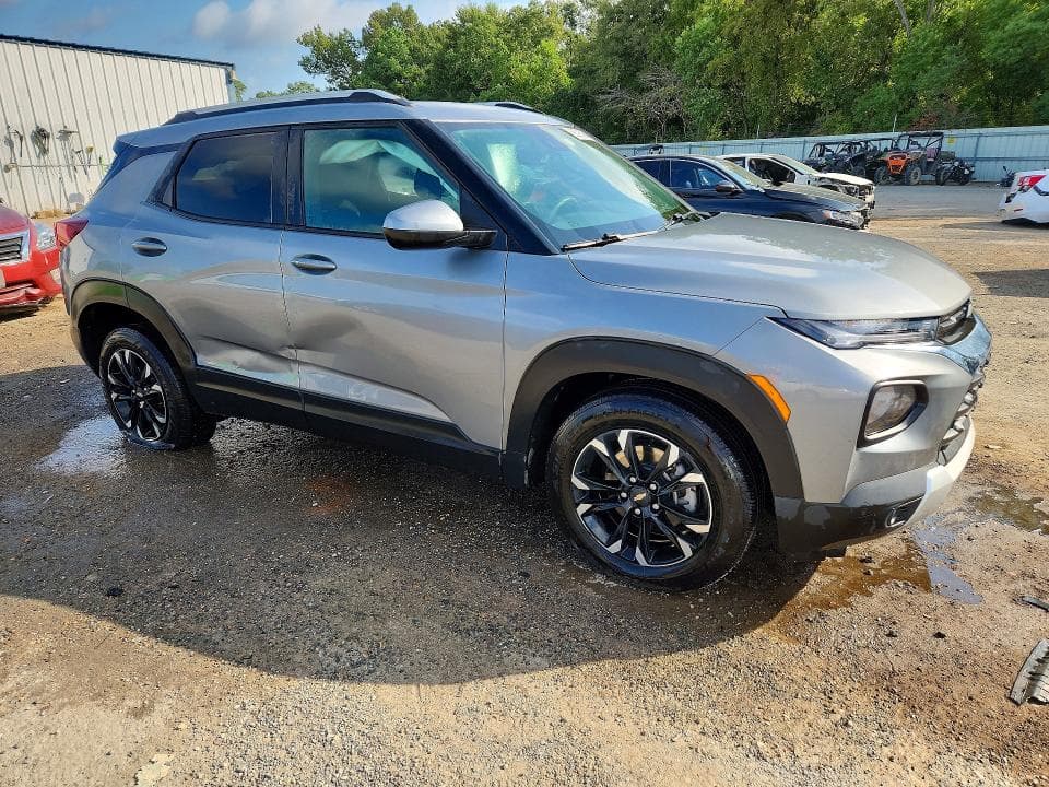 2023 CHEVROLET TRAILBLAZER LT 4