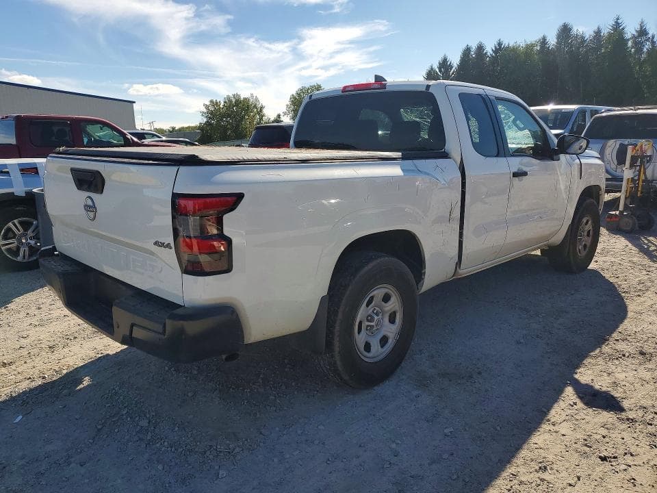 2024 NISSAN FRONTIER S 3