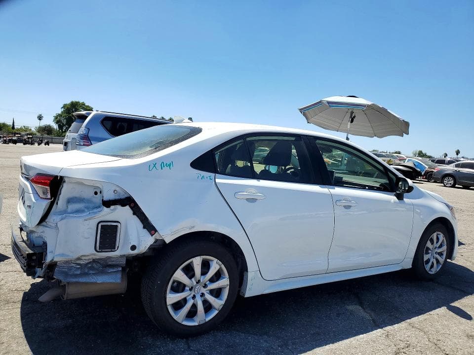 2020 TOYOTA COROLLA LE 3