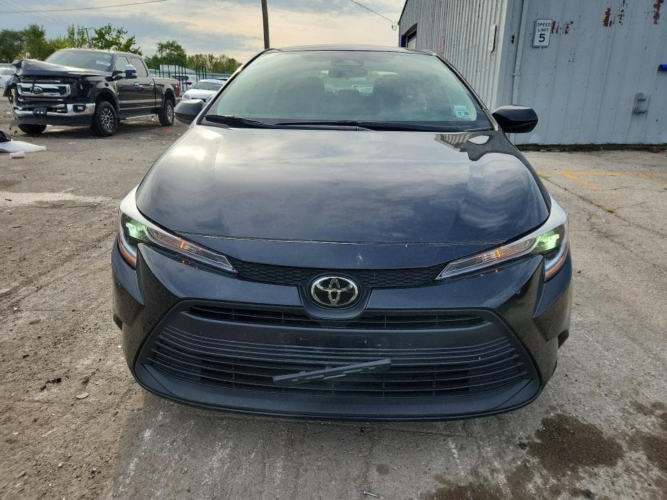 2025 TOYOTA COROLLA LE 5