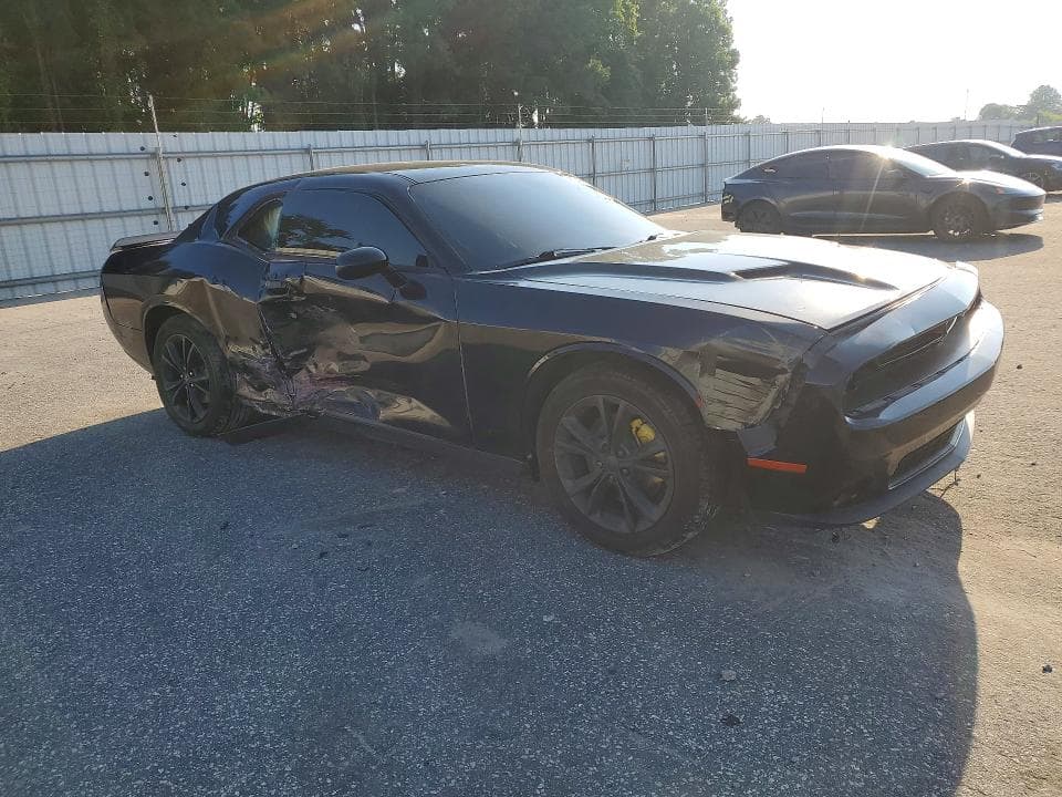 2021 DODGE CHALLENGER SXT 4