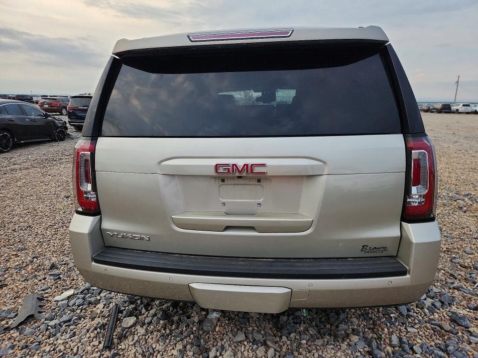 2017 GMC YUKON SLT 6