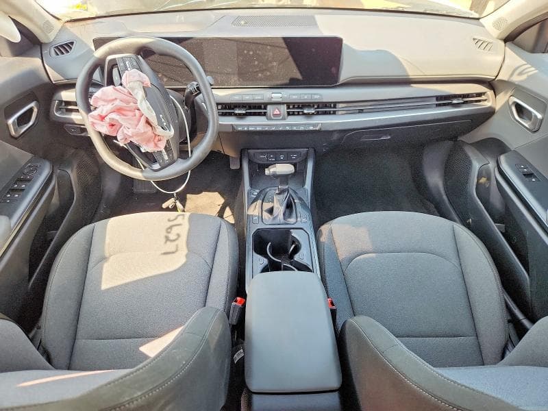 2025 KIA K4 LXS 8