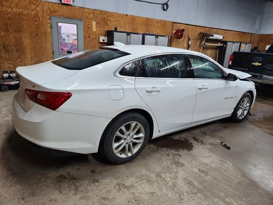 2017 CHEVROLET MALIBU LT 3