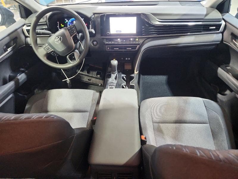 2026 TOYOTA CAMRY LE 8