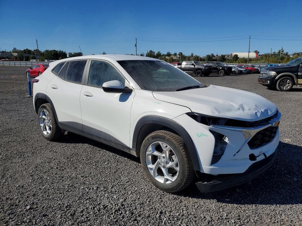 2025 CHEVROLET TRAX LS 4