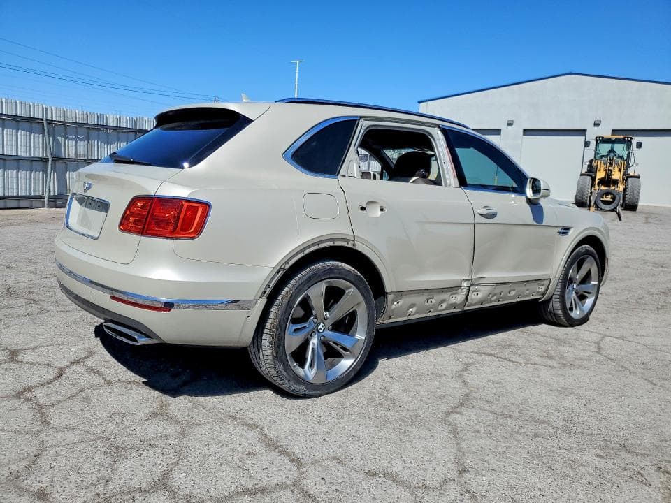 2018 BENTLEY BENTAYGA 3