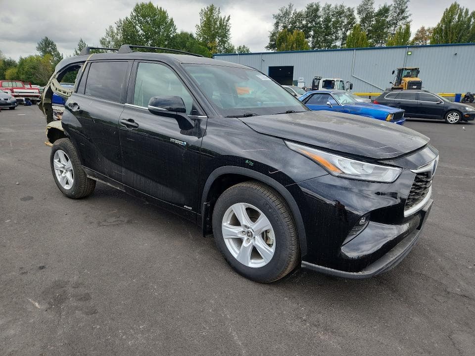 2020 TOYOTA HIGHLANDER HYBRID LE 4