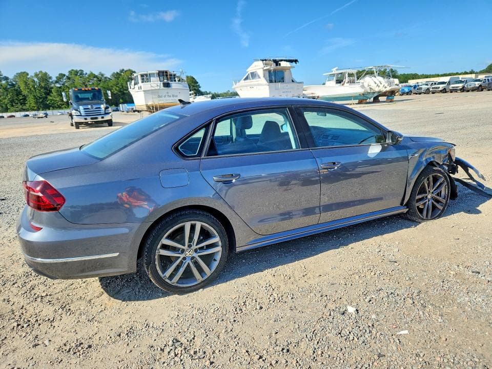 2018 VOLKSWAGEN PASSAT S 3