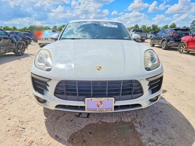 2017 PORSCHE MACAN 5