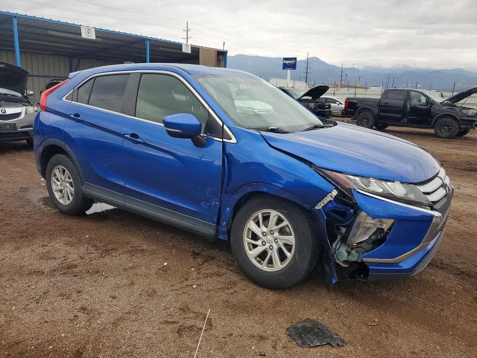 2019 MITSUBISHI ECLIPSE CROSS ES 4