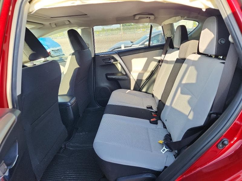 2018 TOYOTA RAV4 XLE 10