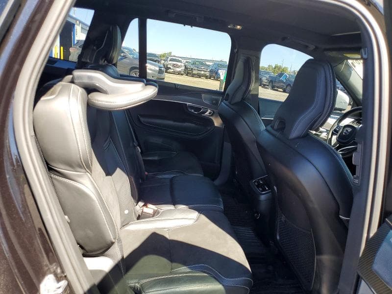 2019 VOLVO XC90 T6 R-DESIGN 10