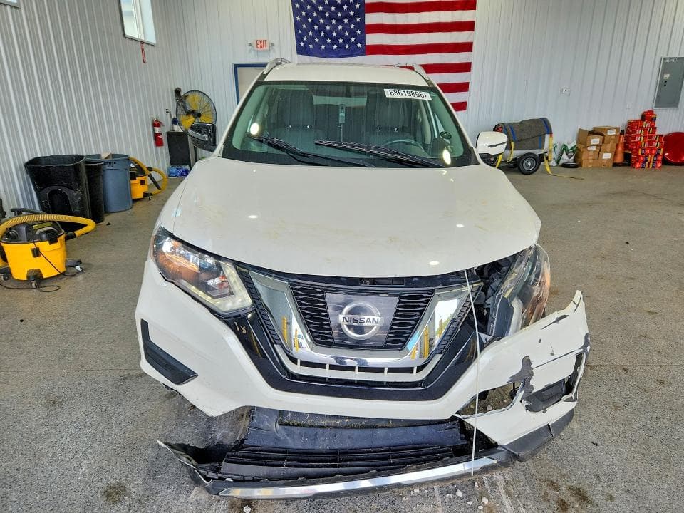2017 NISSAN ROGUE SV 5