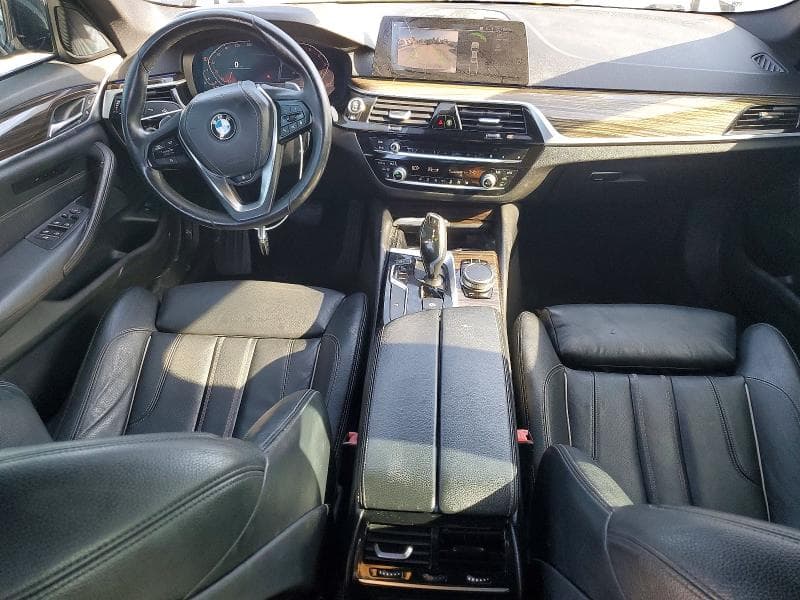 2020 BMW 530 XI 8