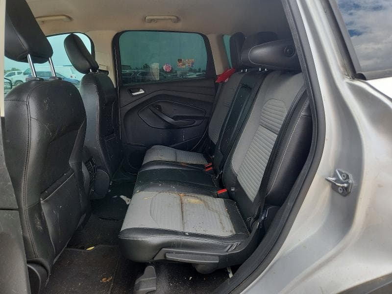 2018 FORD ESCAPE SE 11