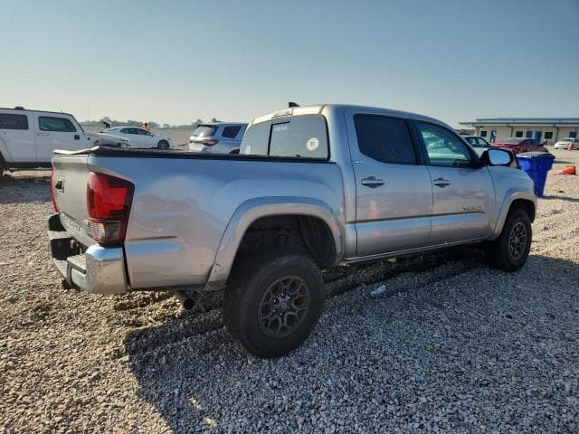 2018 TOYOTA TACOMA SR5 V6 3