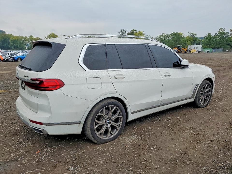 2022 BMW X7 3