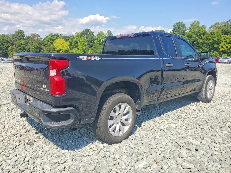 2021 CHEVROLET SILVERADO K1500 CUSTOM 3