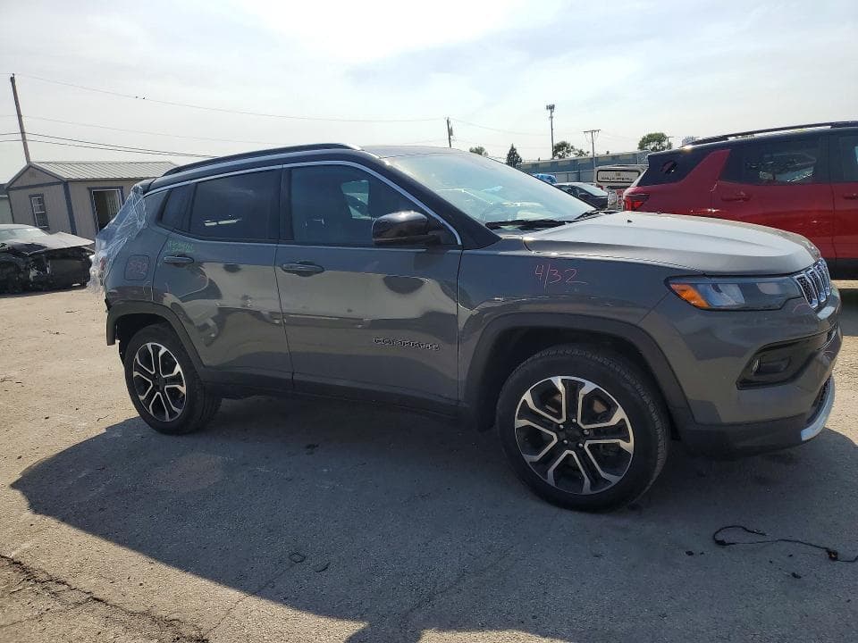 2023 JEEP COMPASS LIMITED 4