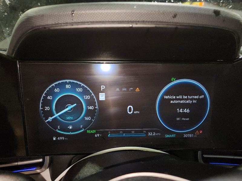 2025 HYUNDAI ELANTRA LIMITED 9