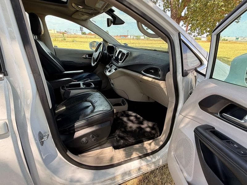 2018 CHRYSLER PACIFICA LIMITED 5