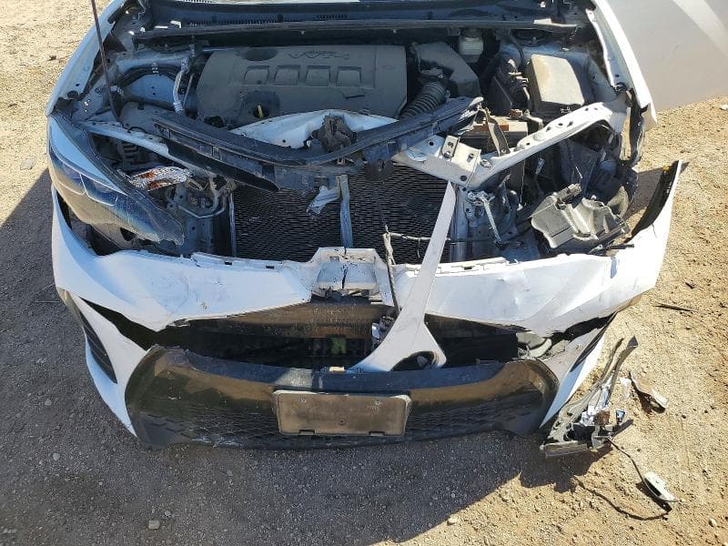 2018 TOYOTA COROLLA SE 11