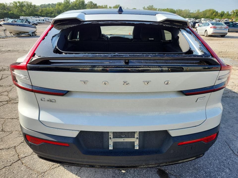 2023 VOLVO C40 RECHARGE PLUS 6