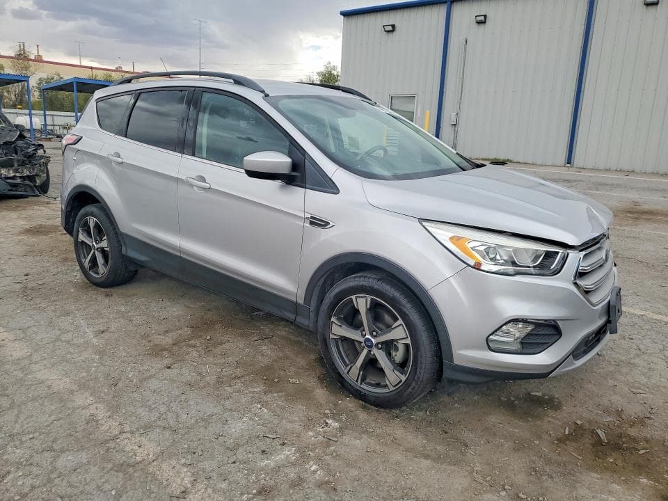 2018 FORD ESCAPE SEL 4