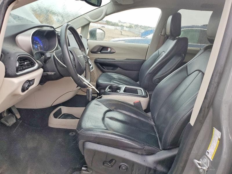 2022 CHRYSLER PACIFICA TOURING L 7