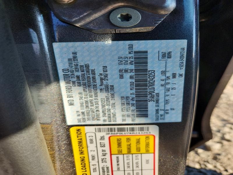 2019 FORD FUSION SE 12