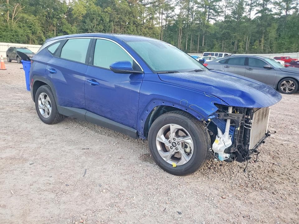 2023 HYUNDAI TUCSON SE 4
