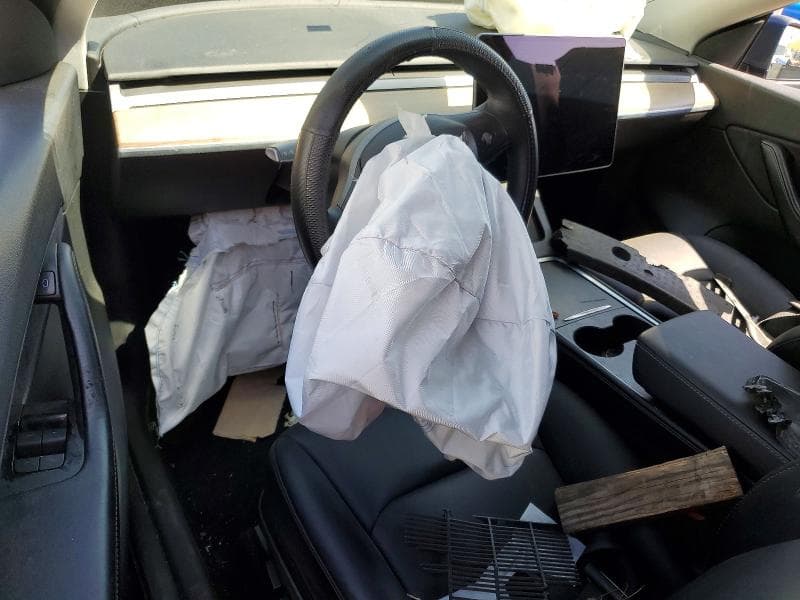 2021 TESLA MODEL Y 8