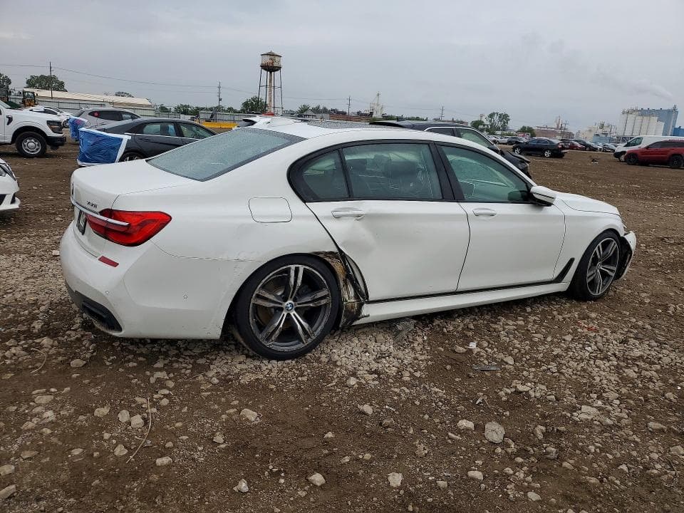 2018 BMW 750 XI 3