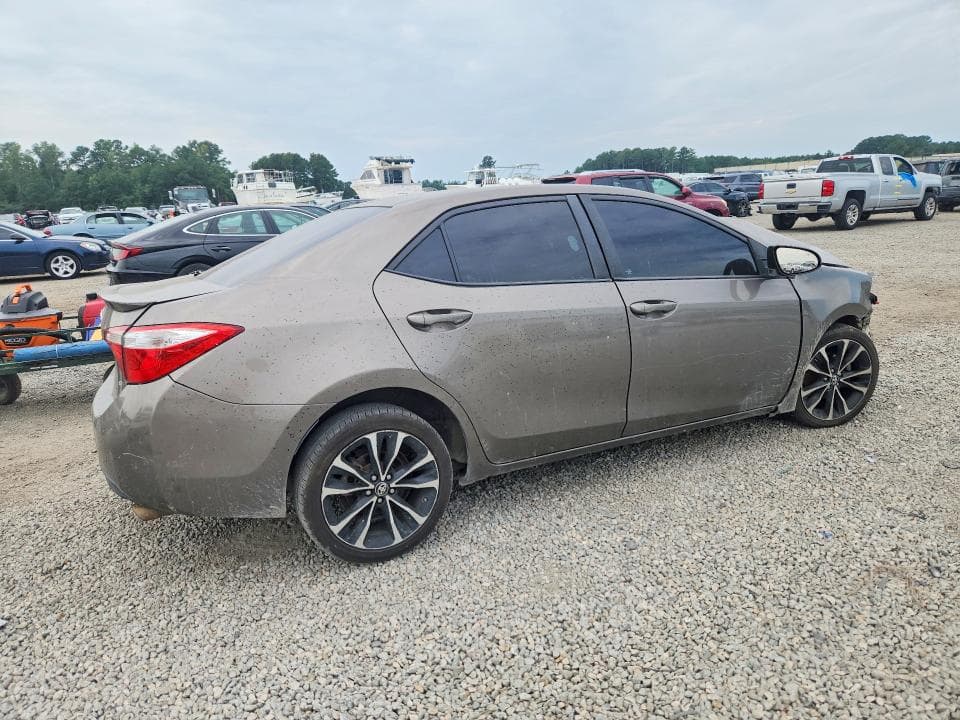 2017 TOYOTA COROLLA SE 3