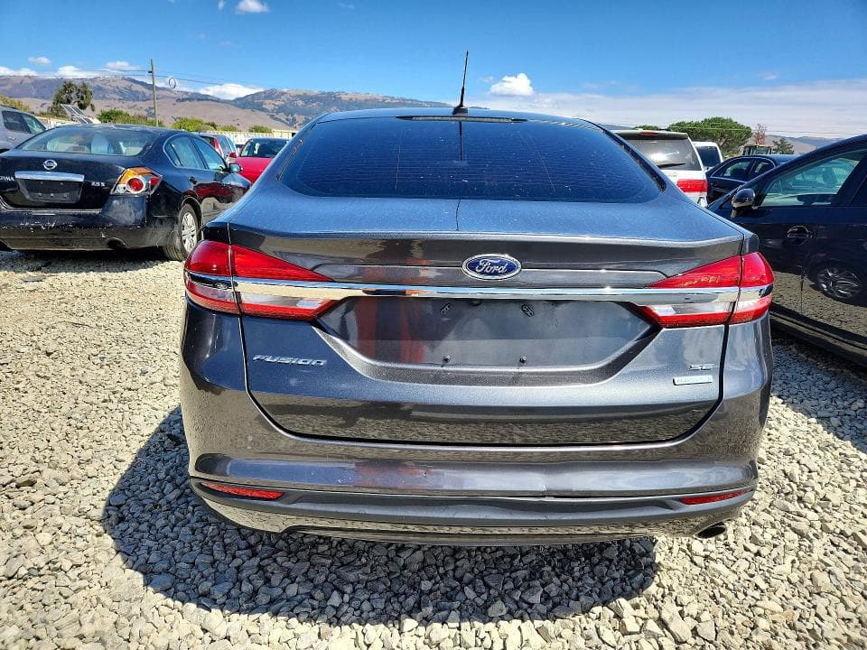 2017 FORD FUSION SE 6