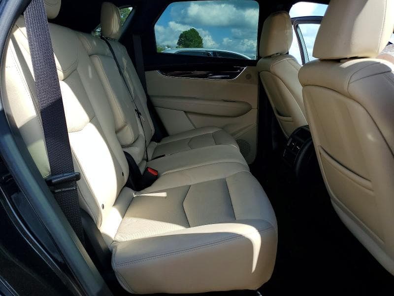 2017 CADILLAC XT5 LUXURY 10